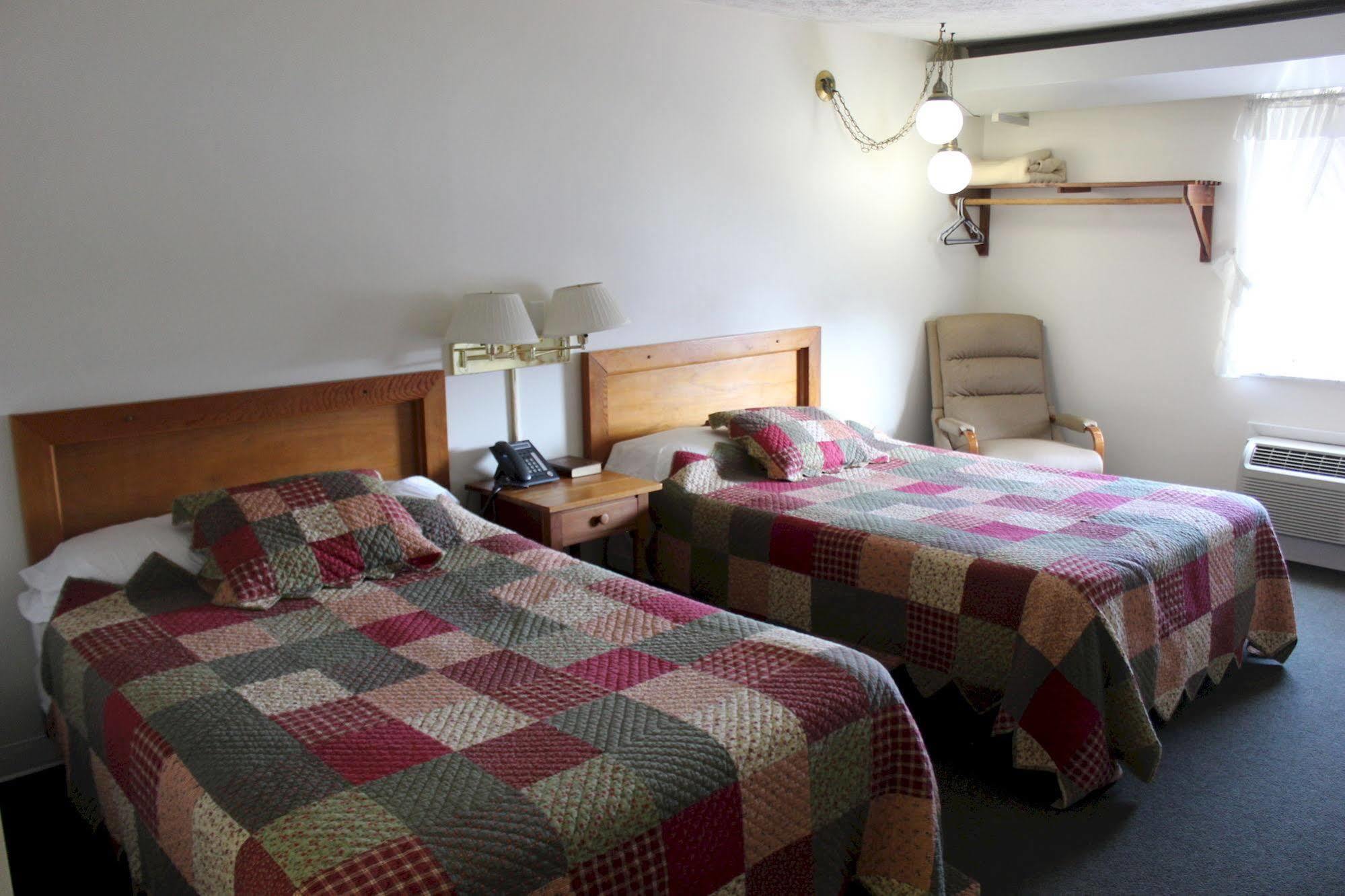 Grantsville Casselman Inn מראה חיצוני תמונה
