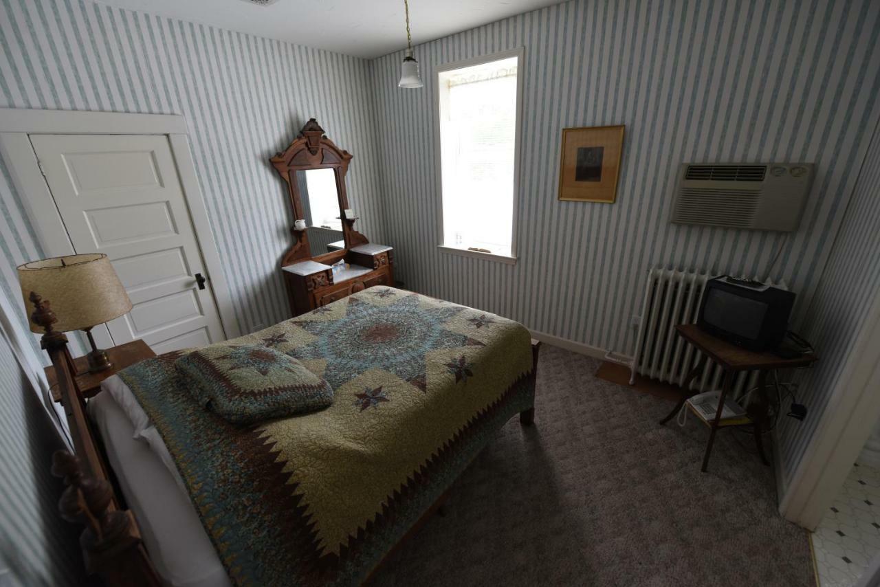 Grantsville Casselman Inn מראה חיצוני תמונה